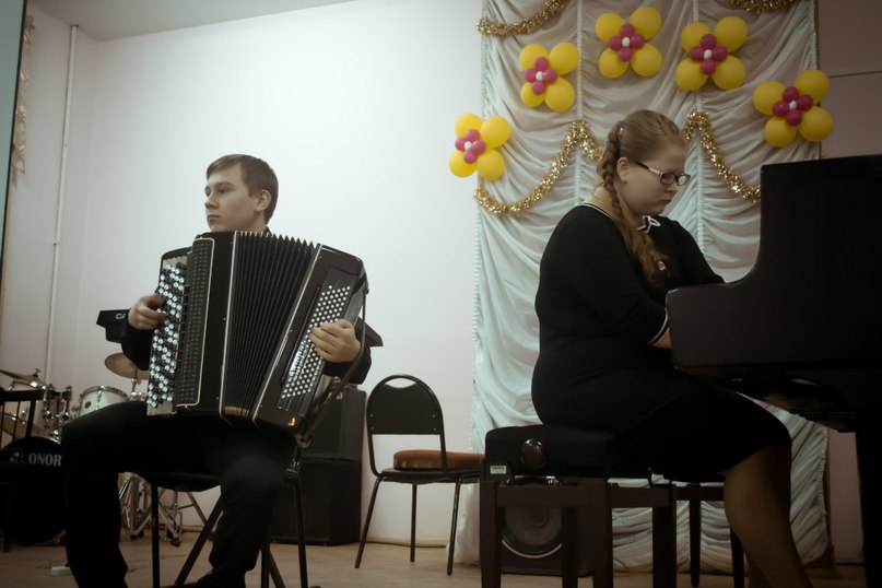 Евгений Дога поёт Зара - вальс из к/ф. 