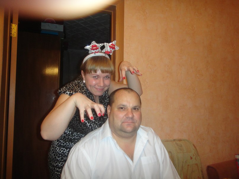 НОВОГОДНЯЯ ПЕСНЯ ДЛЯ РОДИТЕЛЕЙ И ДРУЗЕЙ - С НОВЫМ ГОДОМ, ПАПА!С НОВЫМ ГОДОМ,МАМА!