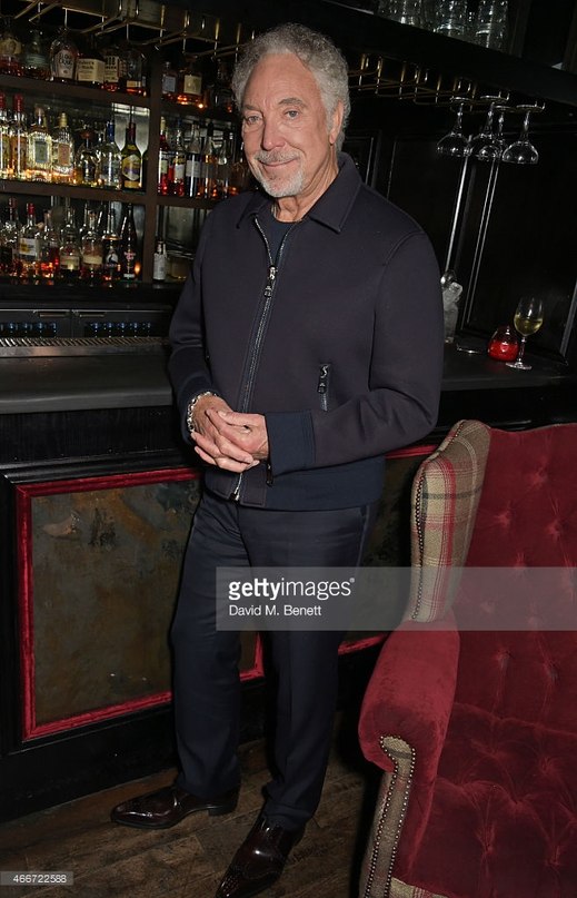 Tom Jones - Ain't No Sunshine When She's Gone (Oldies 60's)