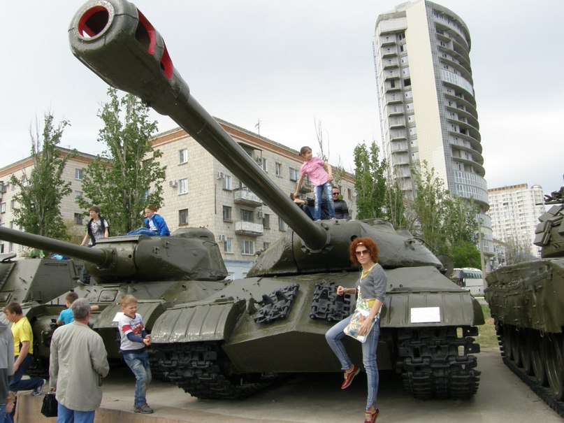 World Of Tanks(весёлая песня про нас-танкистов)) - На поле танки грохотали...